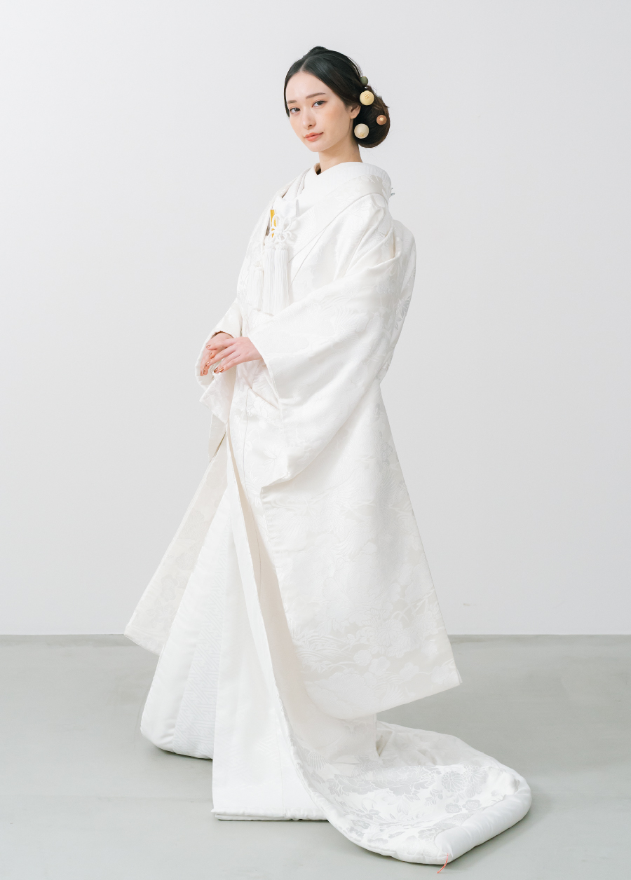 白無垢、打掛け豪華版P 新品白無垢入荷しました✨ | スタジオTVB 奈良店 | 前撮り・フォト